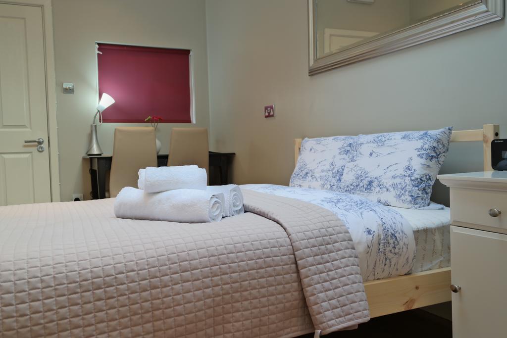 London Malvern Road Rooms To Let Exteriér fotografie