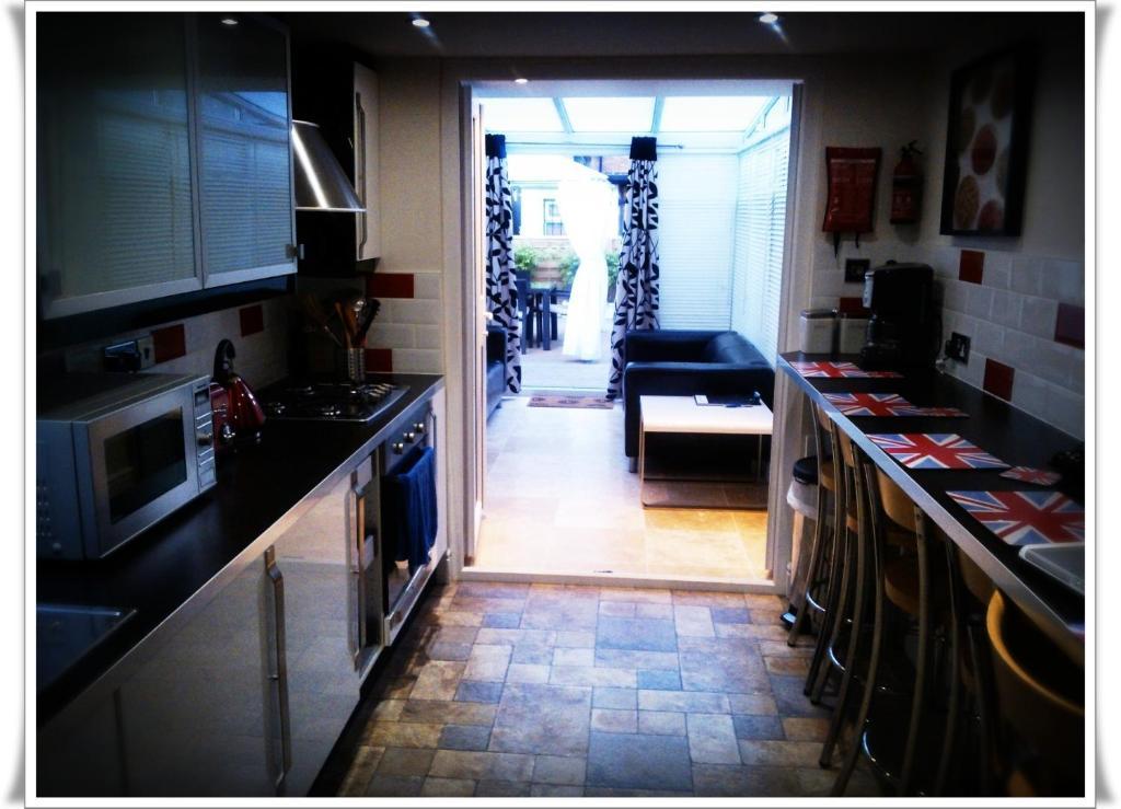 London Malvern Road Rooms To Let Pokoj fotografie